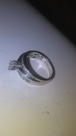 1 carat engagement diamond ring white gold obo