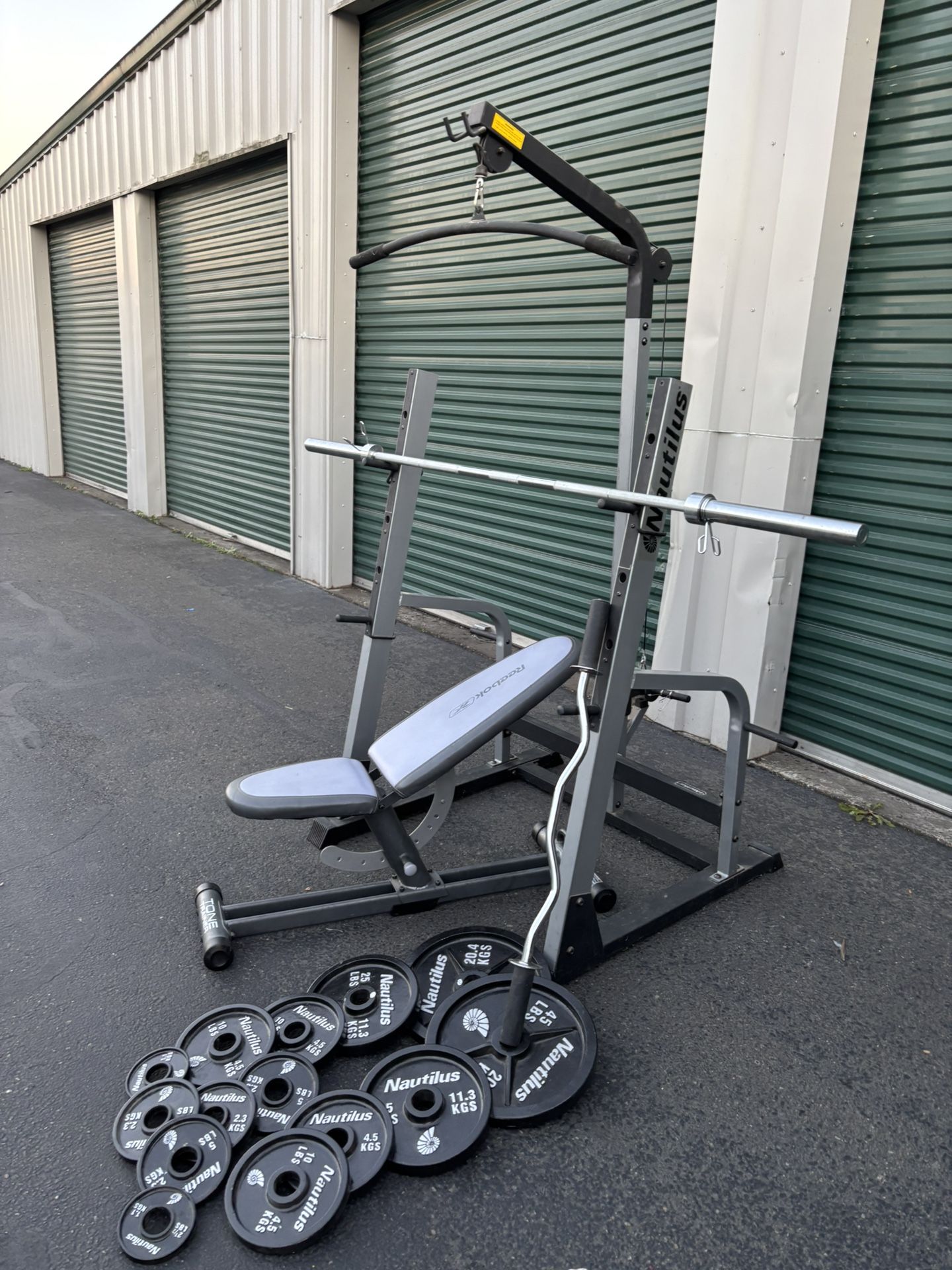 Squat Rack With Lat Pull Down Weights Bar Bench 