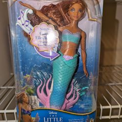 The Little Mermaid Singing Ariel Doll