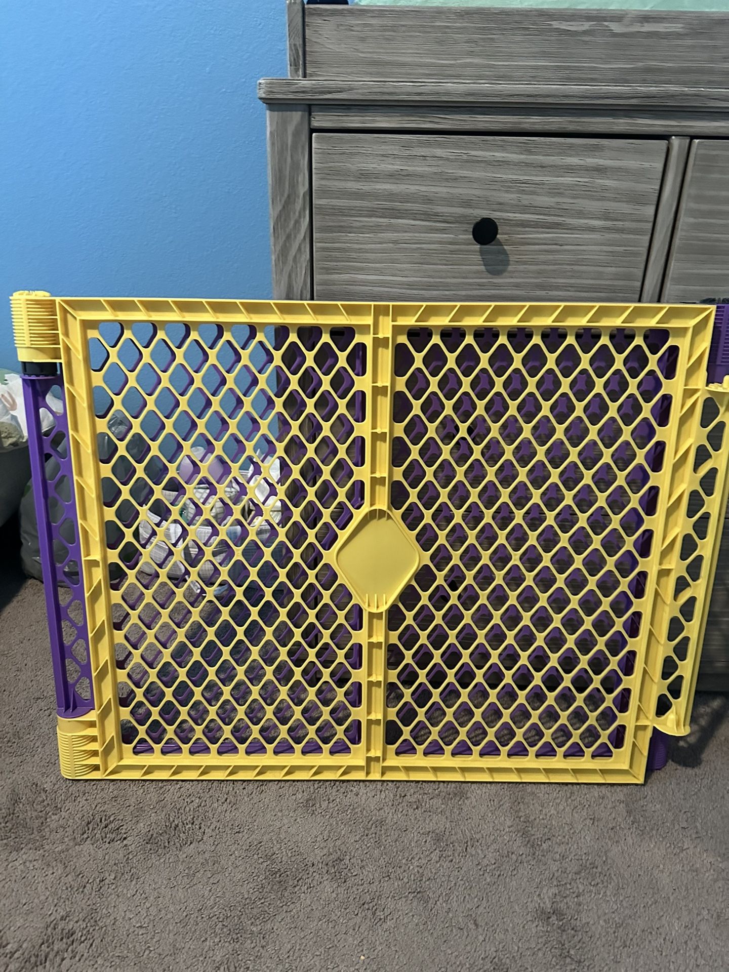 Baby gate