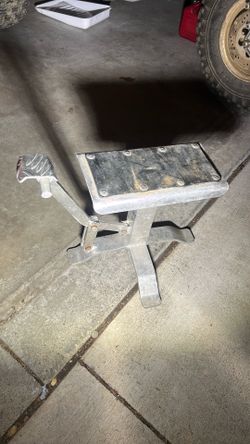 Motorcycle stand