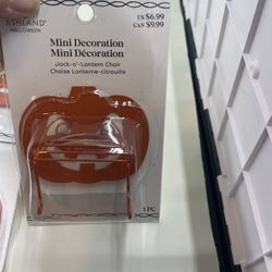 Mini Halloween Decorations