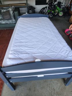Twin bed
