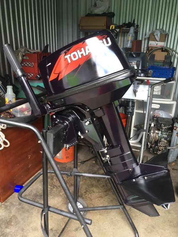 9.8Hp Tohatsu 2010 2 stroke short shaft outboard for Sale 