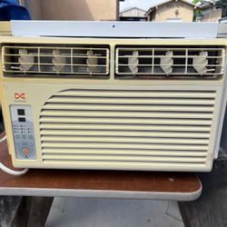 Daewoo windows air conditioning 5300 btu/h asking $80 