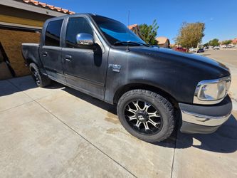 (Needs work) Ford F-150 SuperCrew Pickup Truck