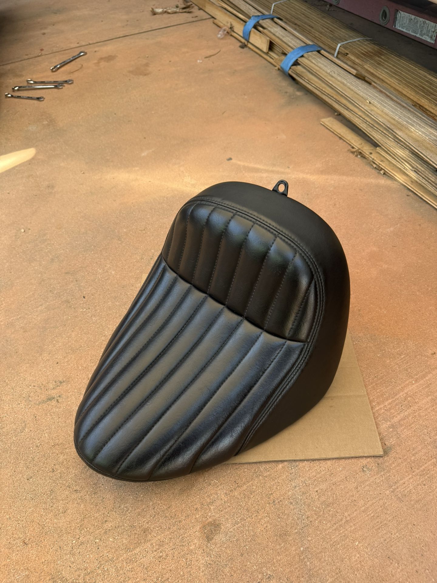 Harley Davidson Street Bob Seat