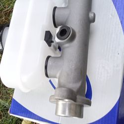93 Ford F350 Master Cylinder 
