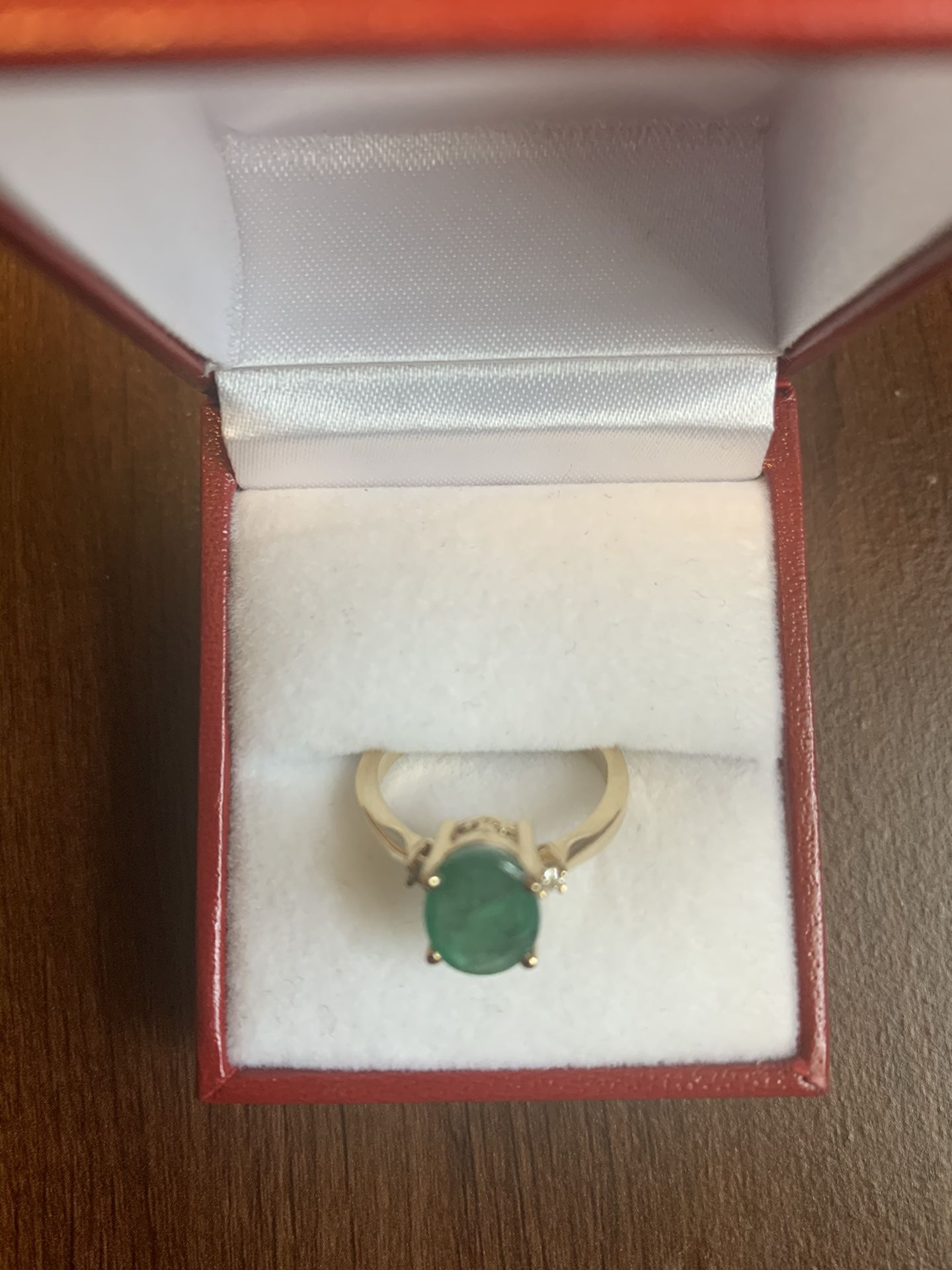 14k Gold Lady Fancy Diamond and Emerald Ring.Size 6 and half