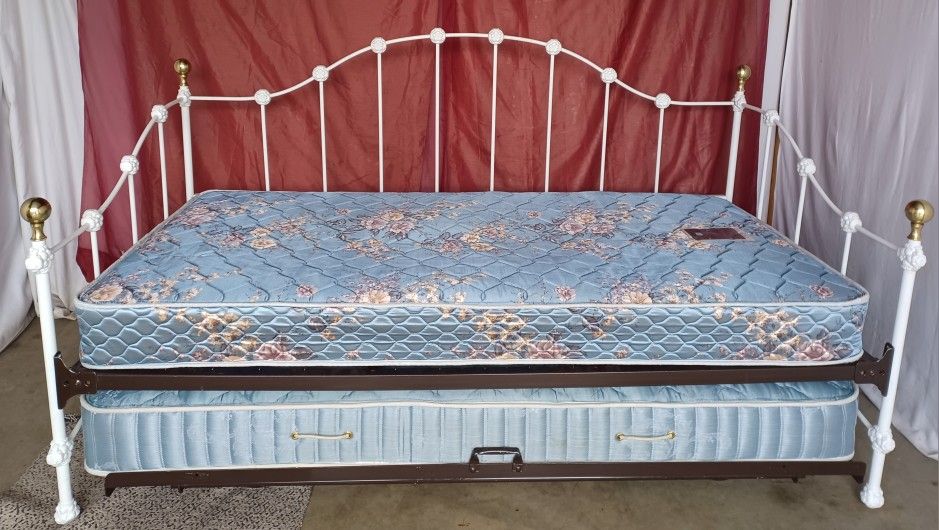 Day Bed. Cama Doble