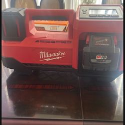 Milwaukee Tire Inflator