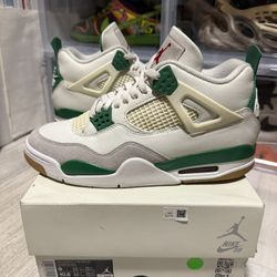 Air Jordan 4 Retro SB Pine Green