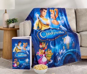 Disney Cinderella Classic VHS Boxed Silk Touch Throw, 50”x70”