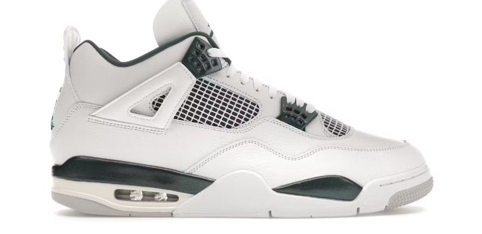 Jordans 4s Green Metalic Size 8
