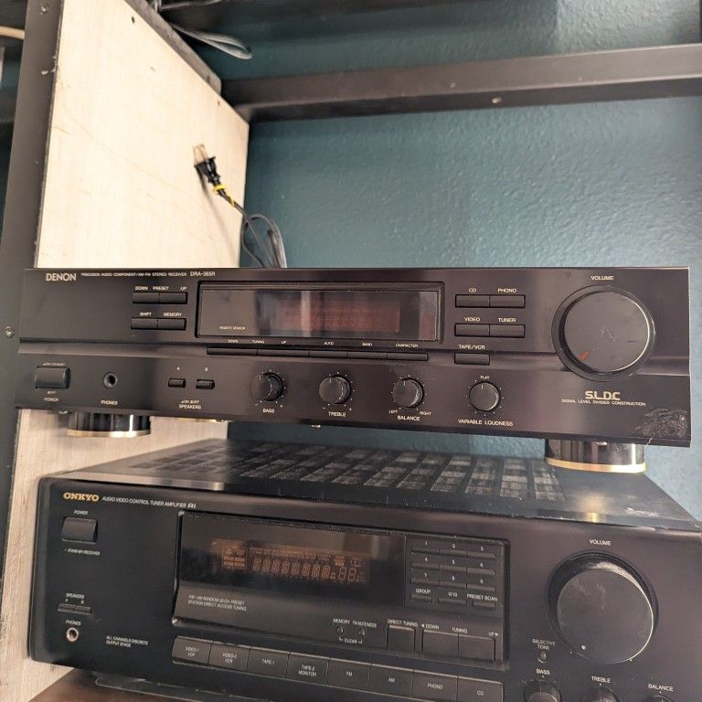 Denon DRA-365R AM-FM Stereo Receiver
