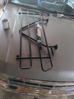 Precision Pet Universal Vehicle Pet Barrier $25 New But Box Got Wet And Fell Apart