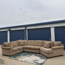 Delivery Included 🚚 | High-End Havertys Sectional