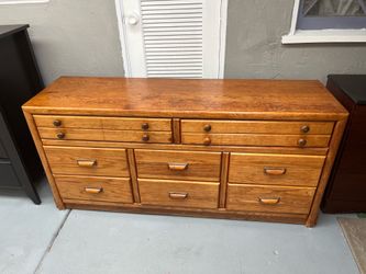 SOLID WOOD DRESSERS