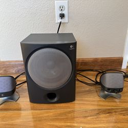 Logitech computer speakers with subwoofer