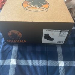 Brand new steel toe boots size 8