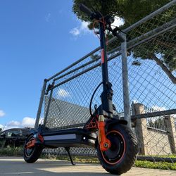 Electric scooter