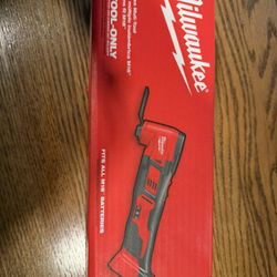 Milwaukee Multitool 