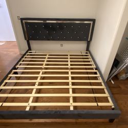 King Size Bed With Diamonds On Headboard 