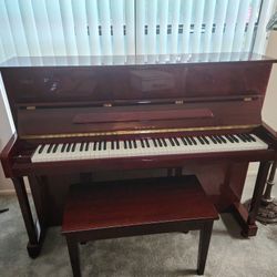 Studio Console Piano