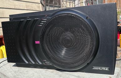 Vintage - Alpine Subwoofer System w/amp