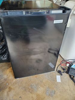 Arctic Fresh Mini Fridge 