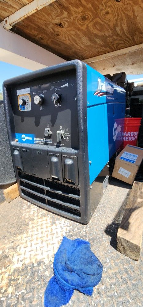 Miller Trailblazer 325 EFI