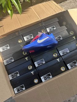 Kobe V Dodgers - Size 11 and other sizes available