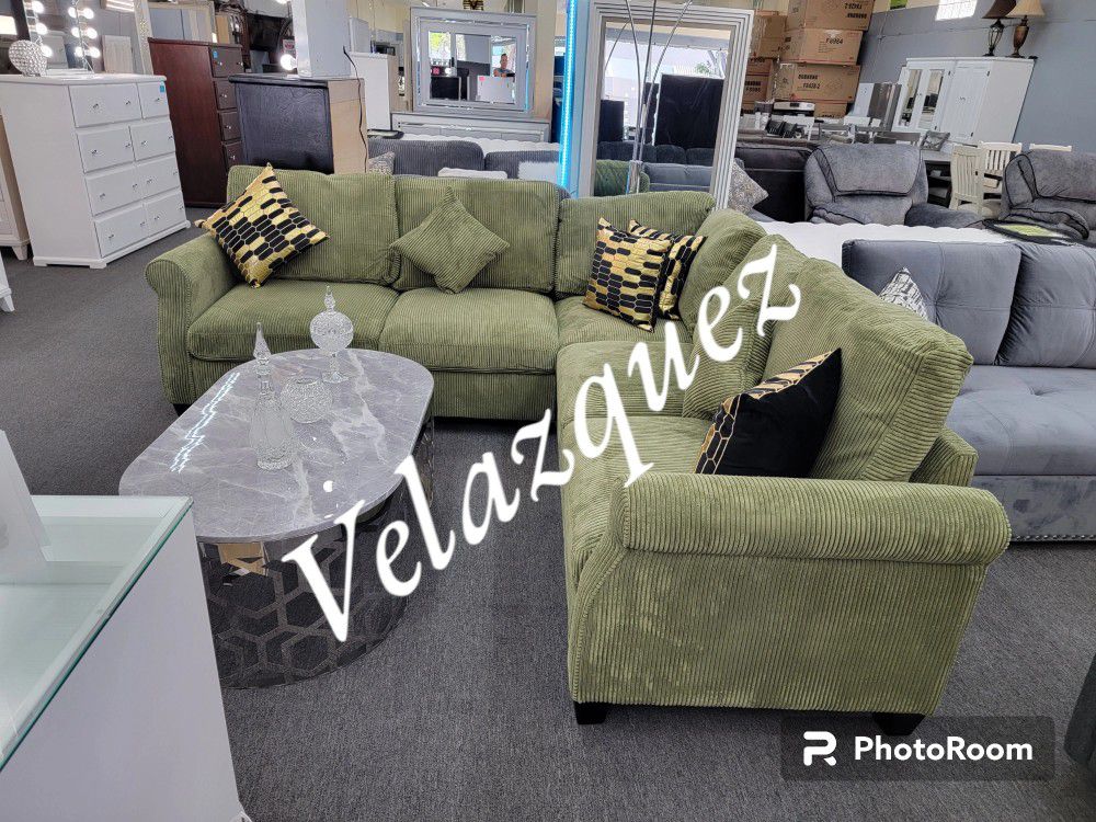 ✅️✅️ 4 pc sage green corduroy fabric sofa with rounded arms and ottoman. 