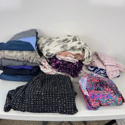 Lot of 17 Womens Juniors Clothing Bundle Gymshark, Free People, Urban Outfitters