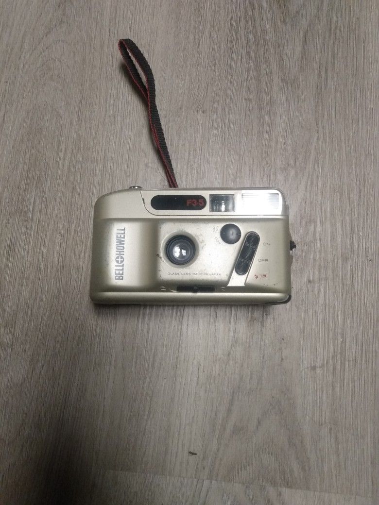 Vintage Bell & Howell 35mm Camera