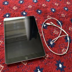 iPad 6th Gen (32 GB) Wi-Fi + Cellular 