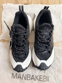 NEW Men's Sneakers – Black& White Athletic Shoes (US Size:M8.5/9)