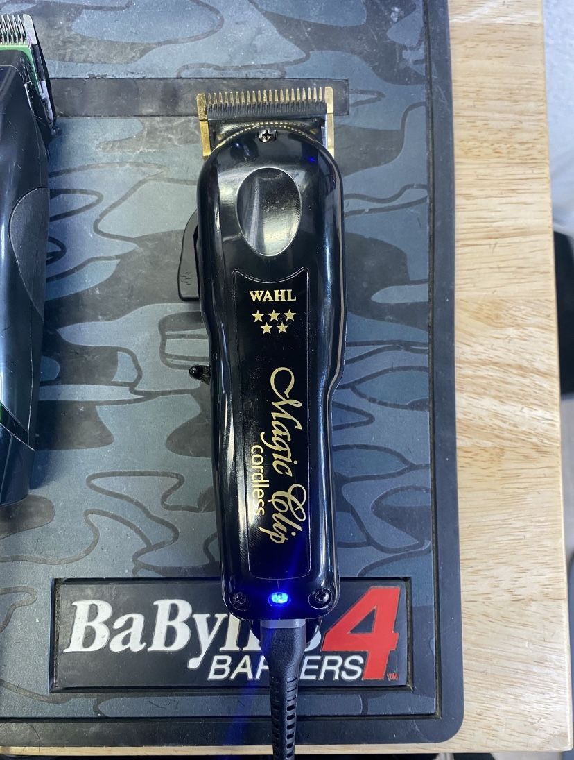 Black Whal Magic Clippers