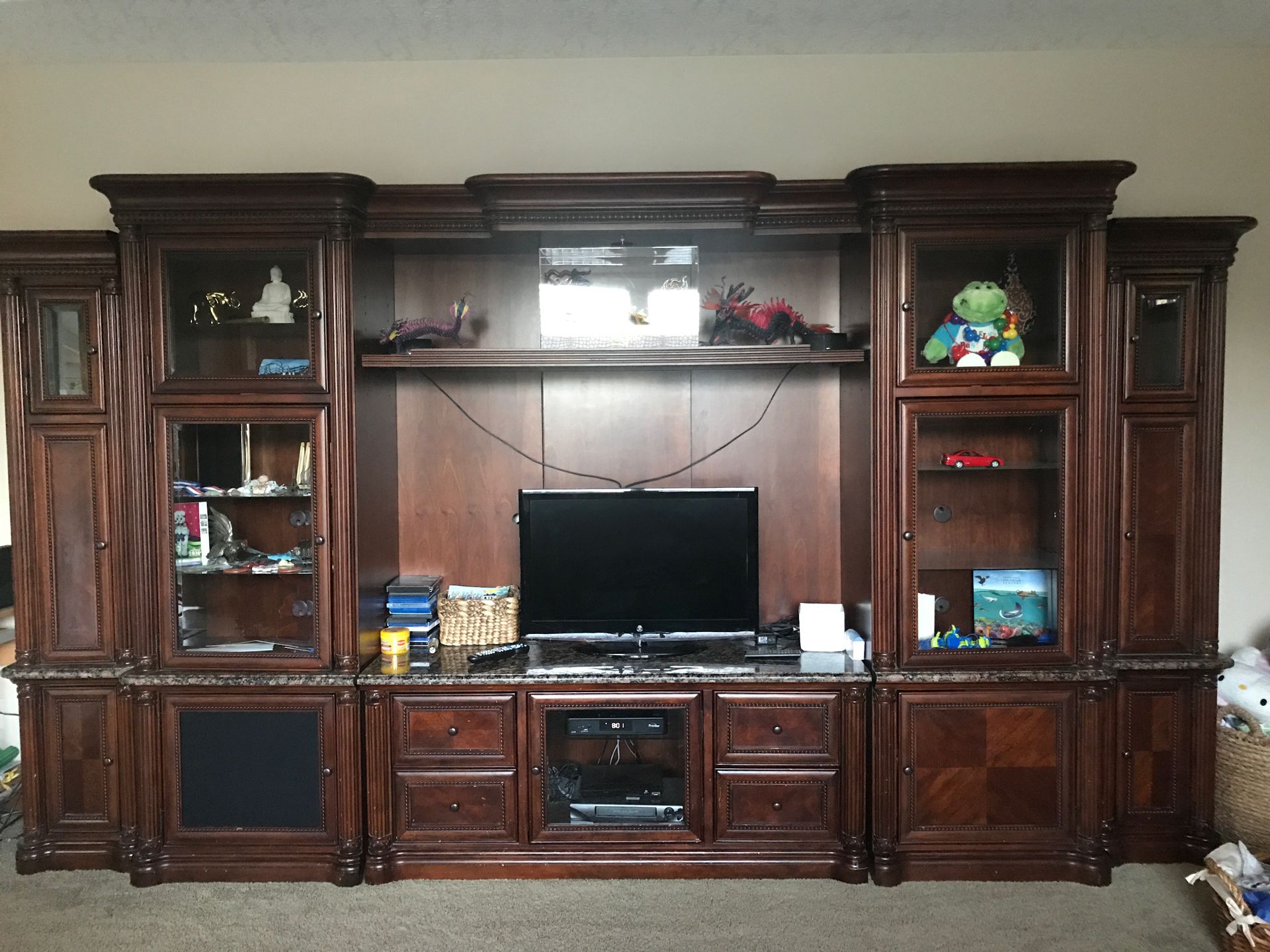 TV Entertainment $200