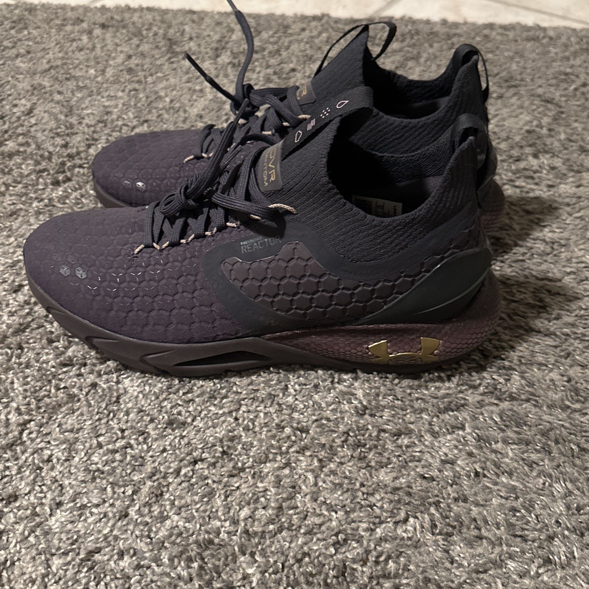 Under Armor Hovr Size 10