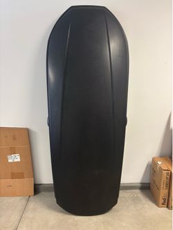 Yakima Skybox Lo Carbonite - SERIOUS OFFERS ONLY.