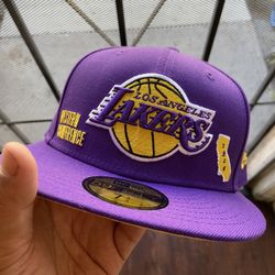 Los Ángeles Lakers New Era Fitted Hat