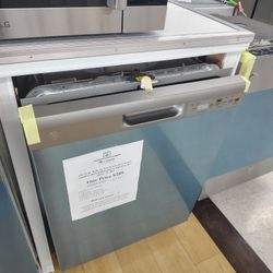 $289(MSRP$749) GE Built-in Dishwasher With AutoSense Wash Cycle and Steam+Sani