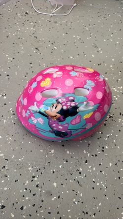Girls Minnie Mouse helmet