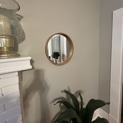 Mirror Round