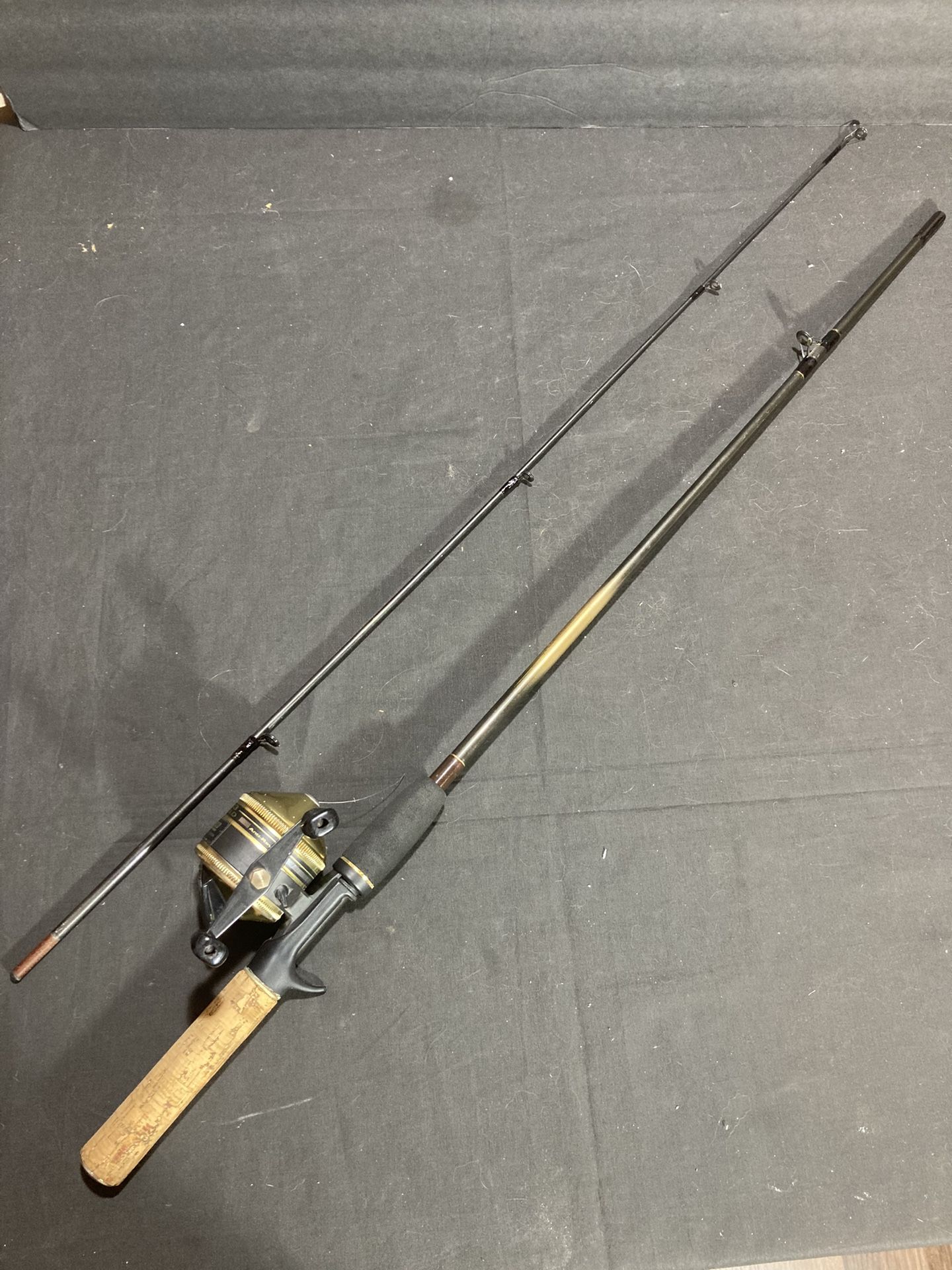 Zebco 33, Gold 50 Classic Combo