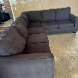 Sectional Couch 