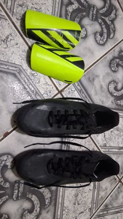 Size 6 Adidas cleats