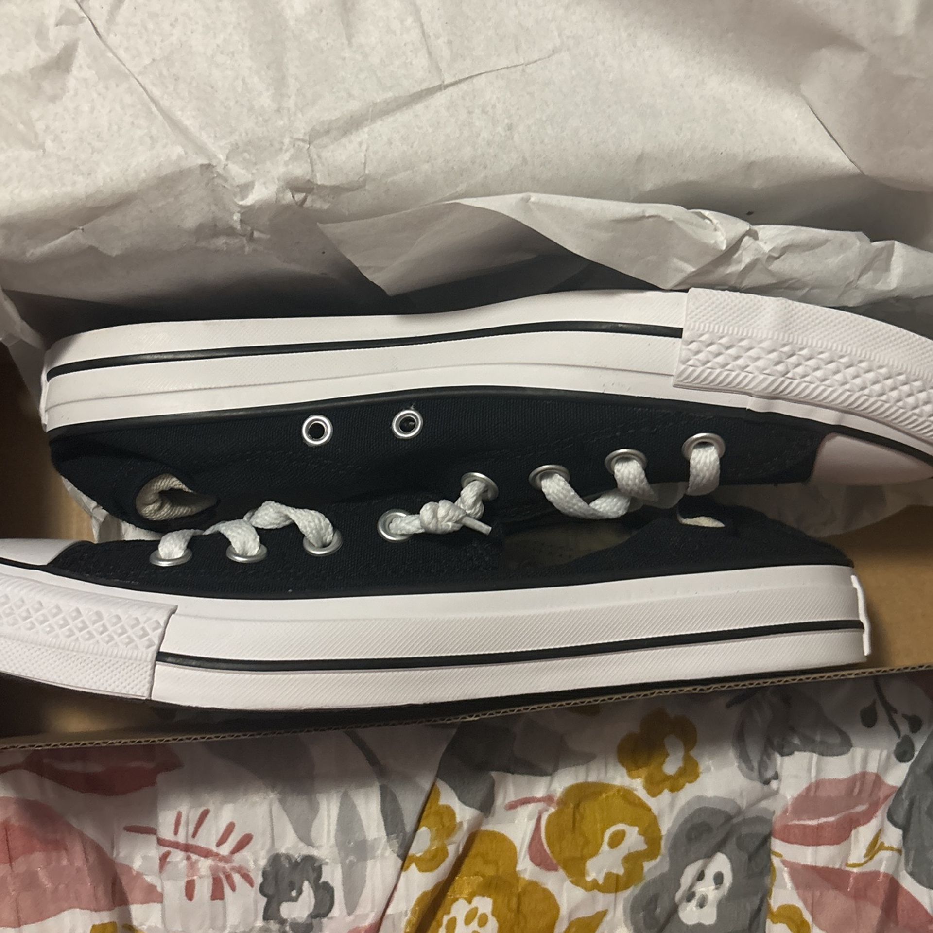 Brand new slip Black Converse