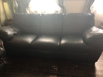 Real leather black couch excellent condition